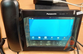 VoIP-телефон Panasonic KX-UT670RU-B (подержанный с дефектом экрана)